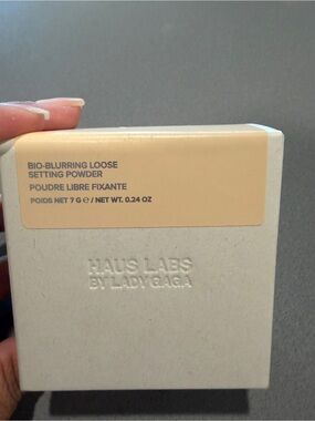 Haus Labs By Lady Gaga Bio-Blurring Loose Setting Powder — Beige Cream Packaging